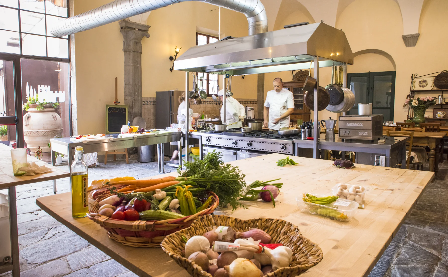 An Italian Immersion – 5 Hour Tuscan Cooking Class - 1040952