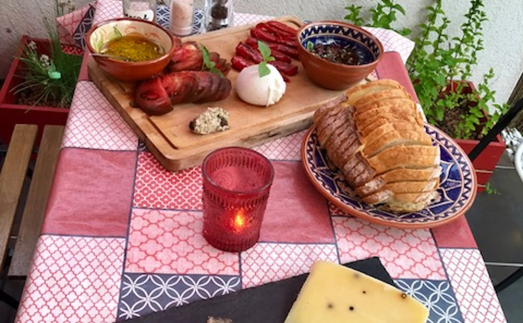 Enjoy a Seasonal Provençal Dinner on the Terrace - 1044084