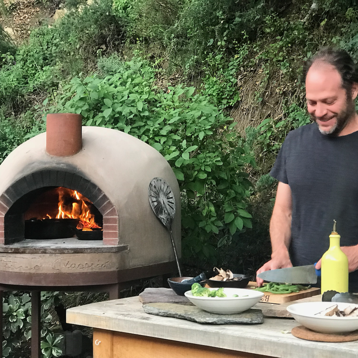Wood fire oven cooking experience in a Bel Air Home