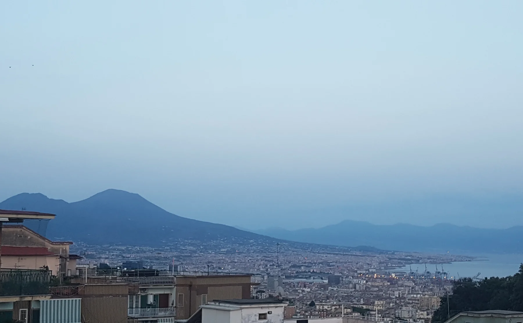 Make Neapolitan Pizza With A View Of Naples Like No Other - 1149194