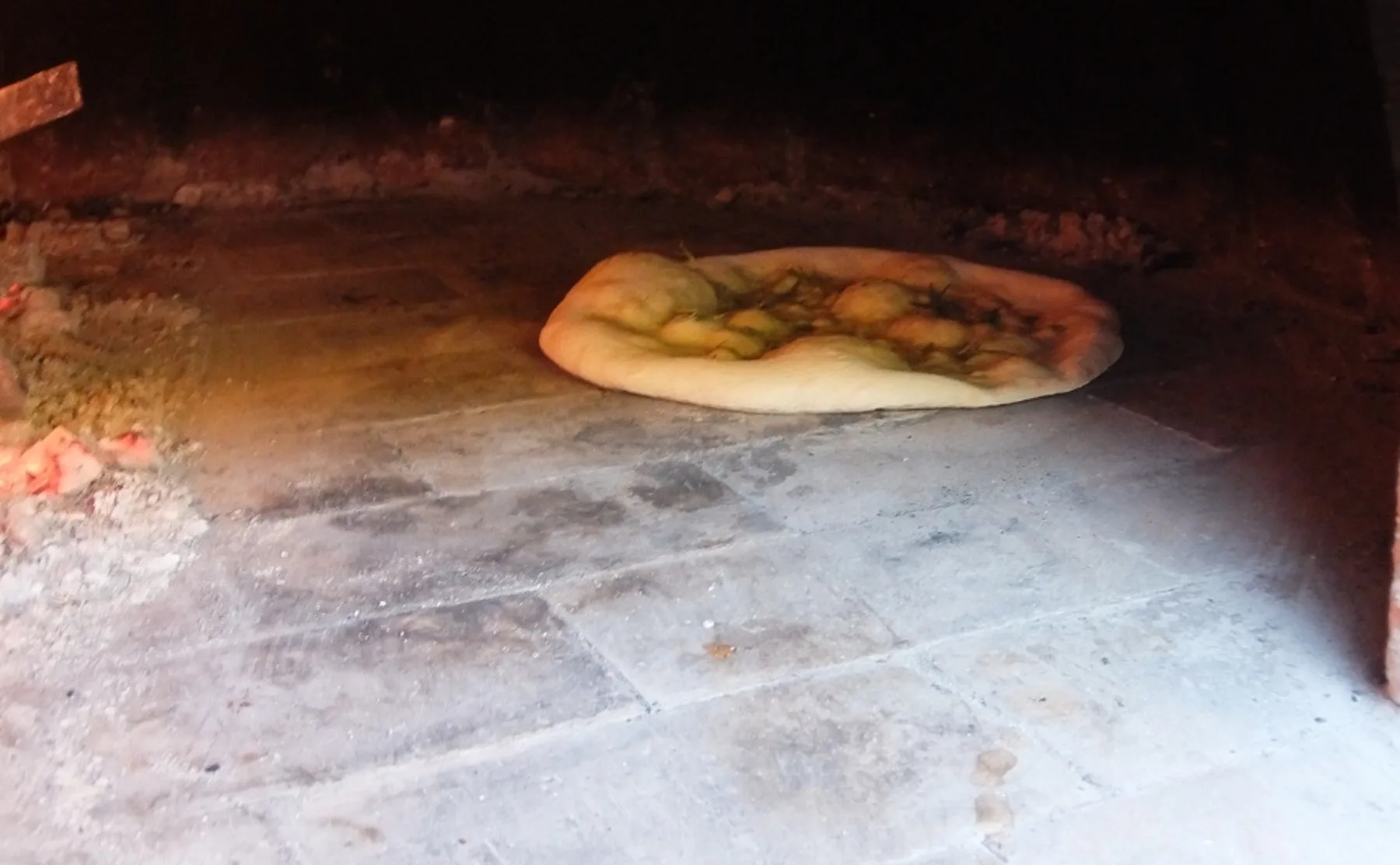 Full Roman Pizza experience cooked in wood oven - 1166980