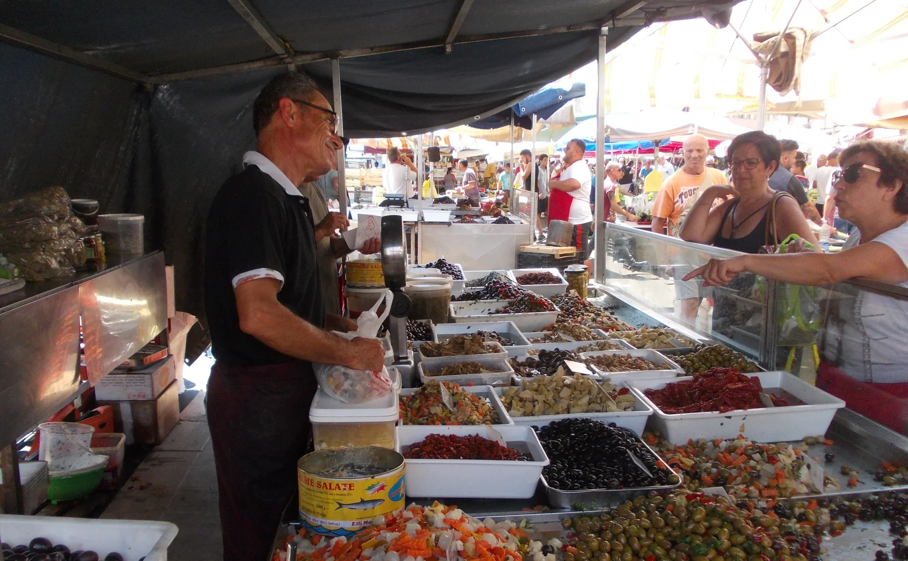 Enjoying Catania street market food tour - 1213126
