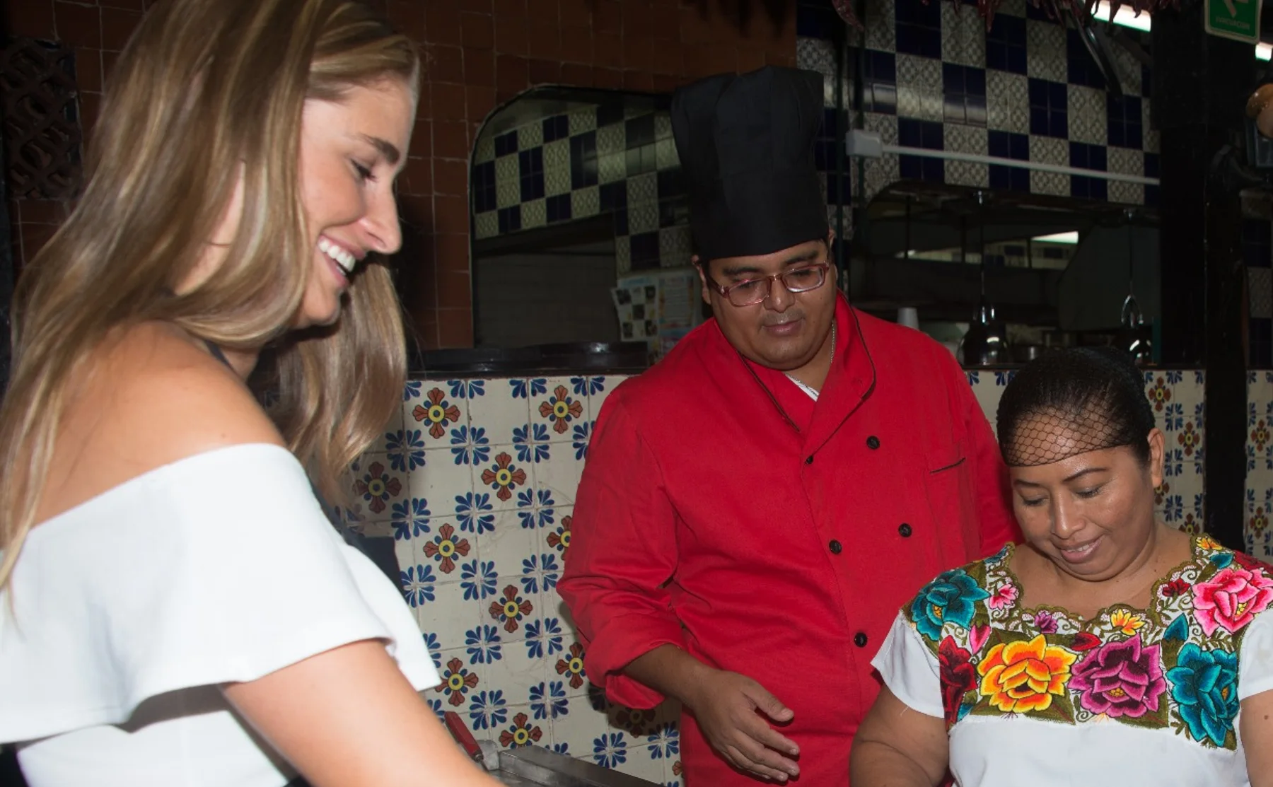 Mexican cooking class, market visit, and lunch in Cancun - 1228687