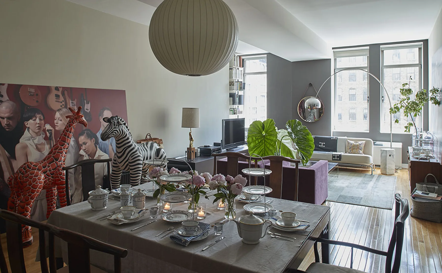Classic afternoon tea in a modern Chelsea loft - 1240370