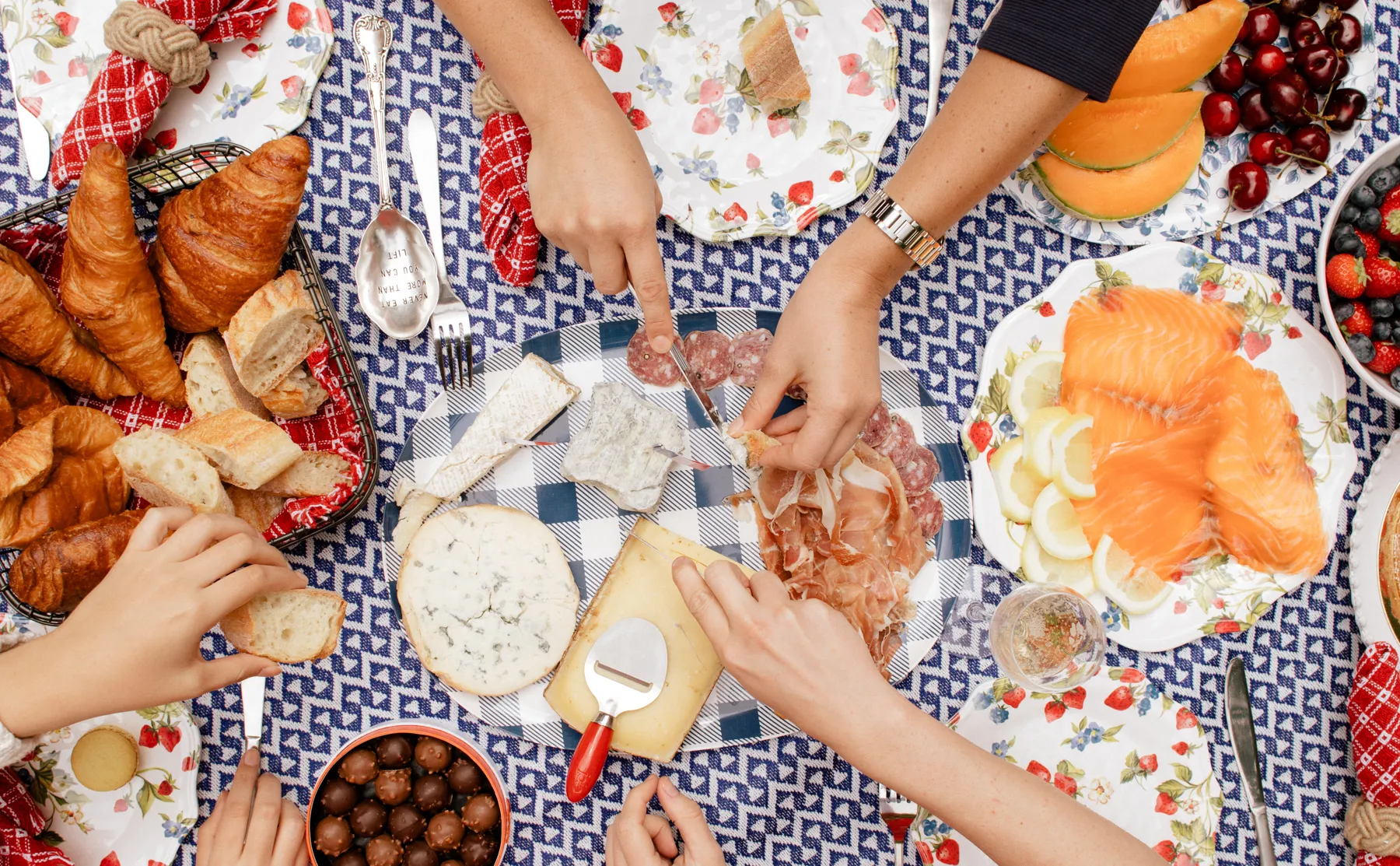 Chic Parisian food tour and picnic in the 16th - 1252328
