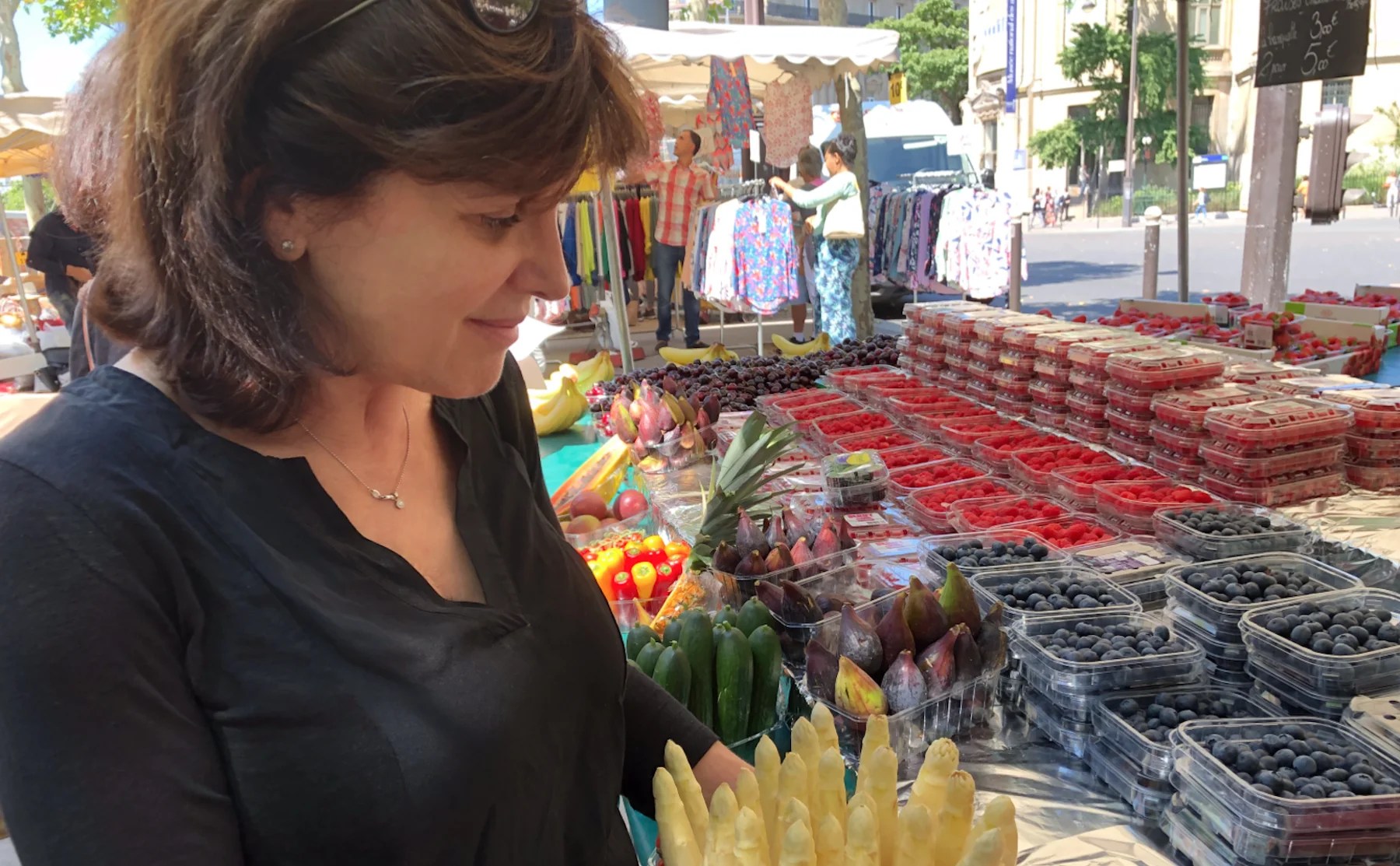 Organic Market Tasting & History Tour by the Eiffel Tower - 1252667
