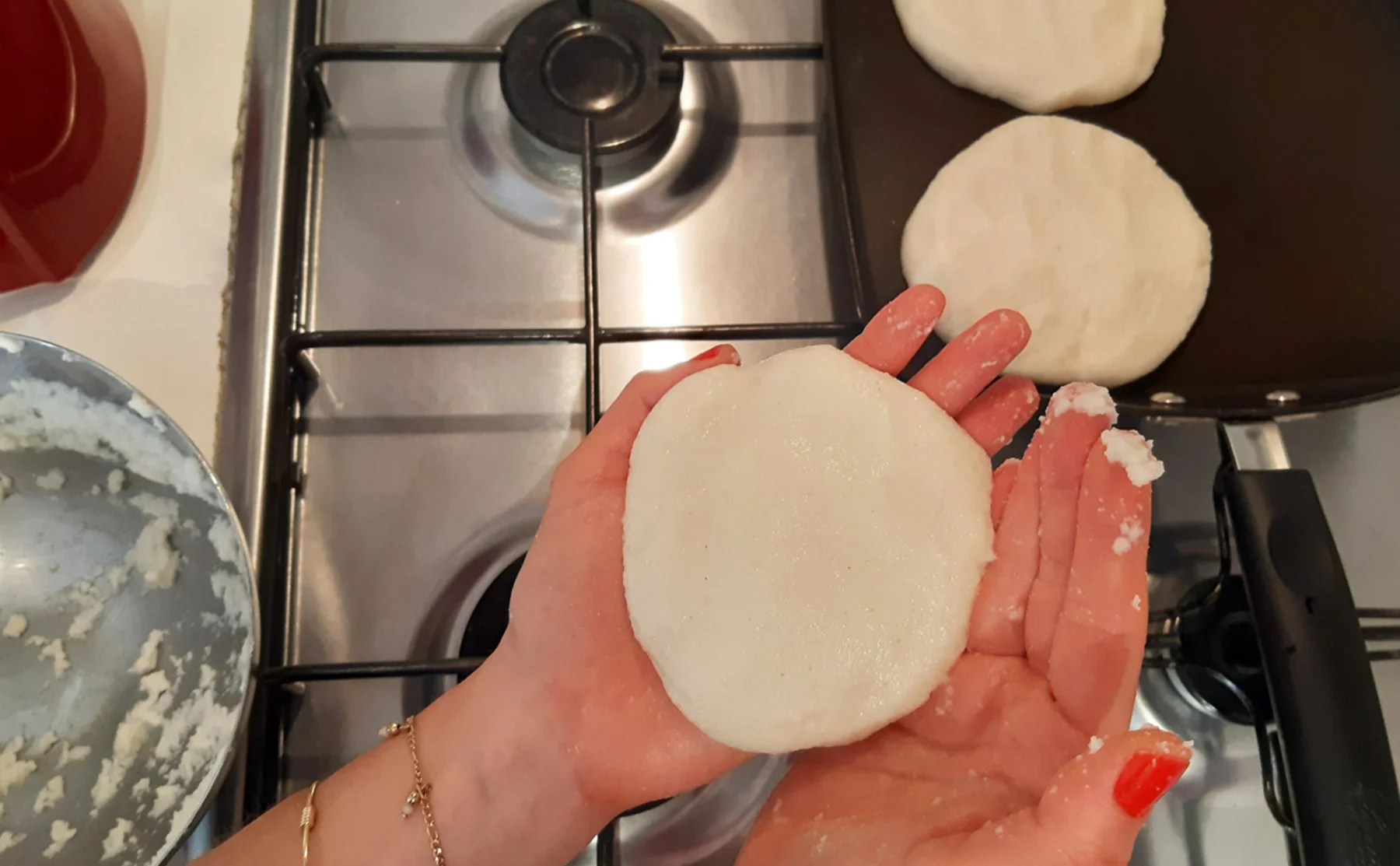 Learn to cook Arepas and enjoy a Venezuelan meal  - 1276177