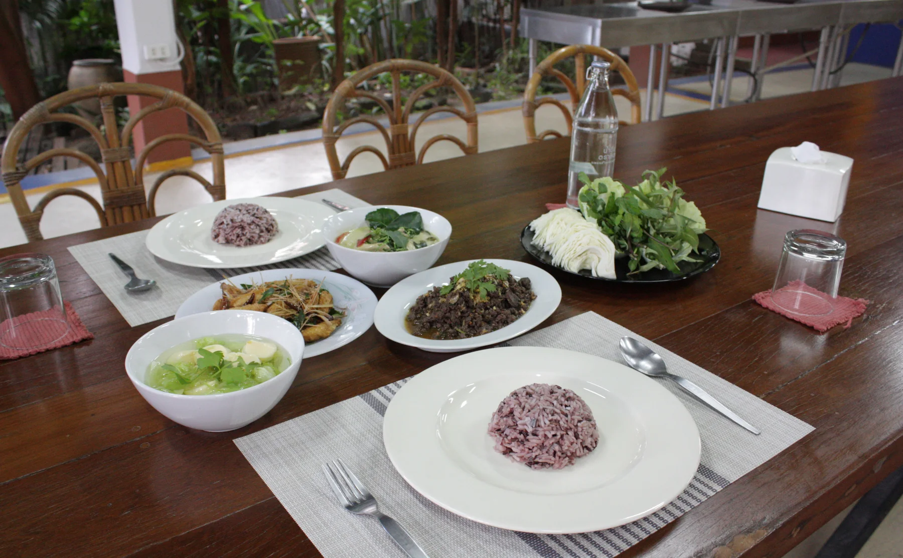 Thai family dinner in Chiang Mai - 1332621