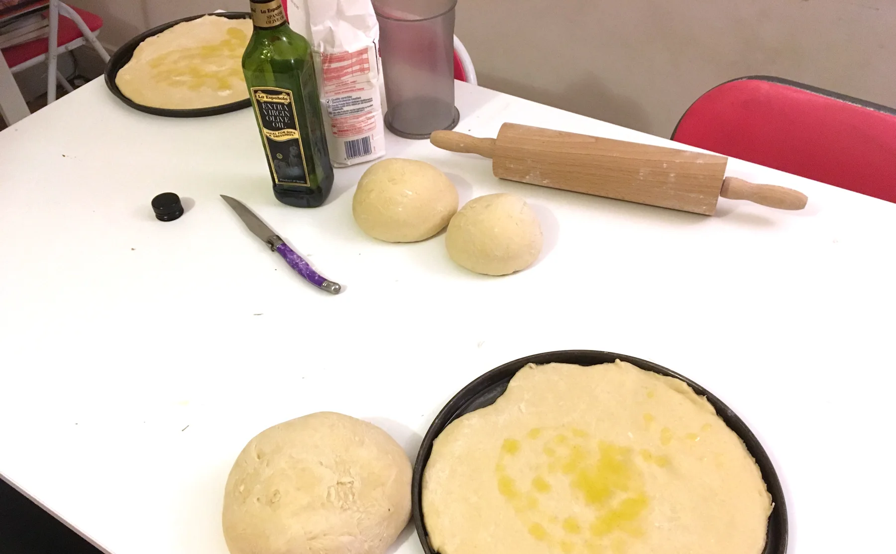 Paris pizza cooking class and dinner with an Italian family - 1335078