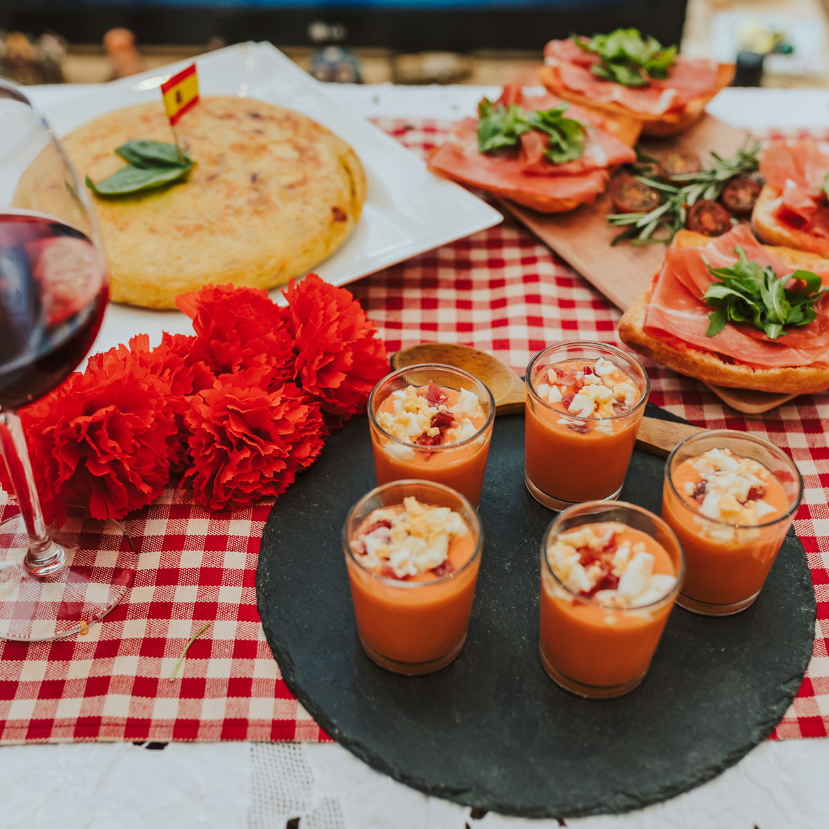 A night of Spanish tapas creations in Madrid