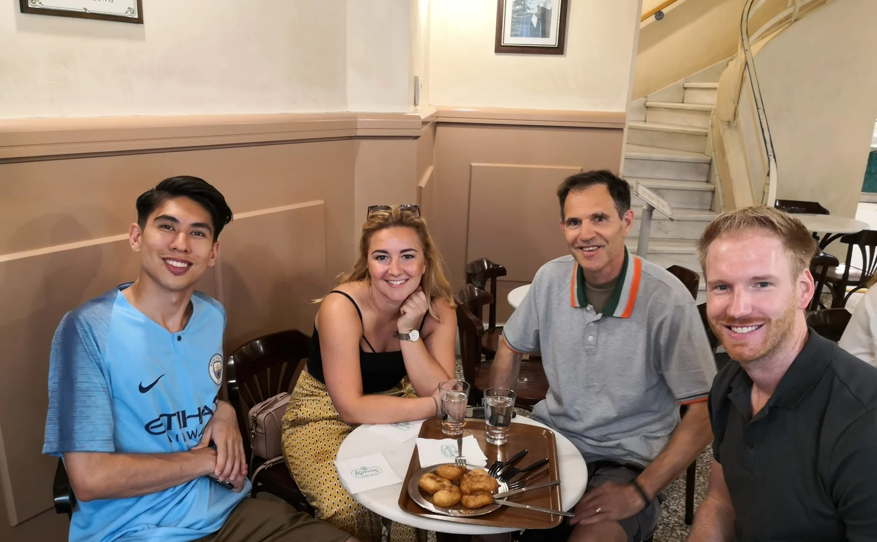 Athens Greek breakfast: walking tour with a foodie - 1366783