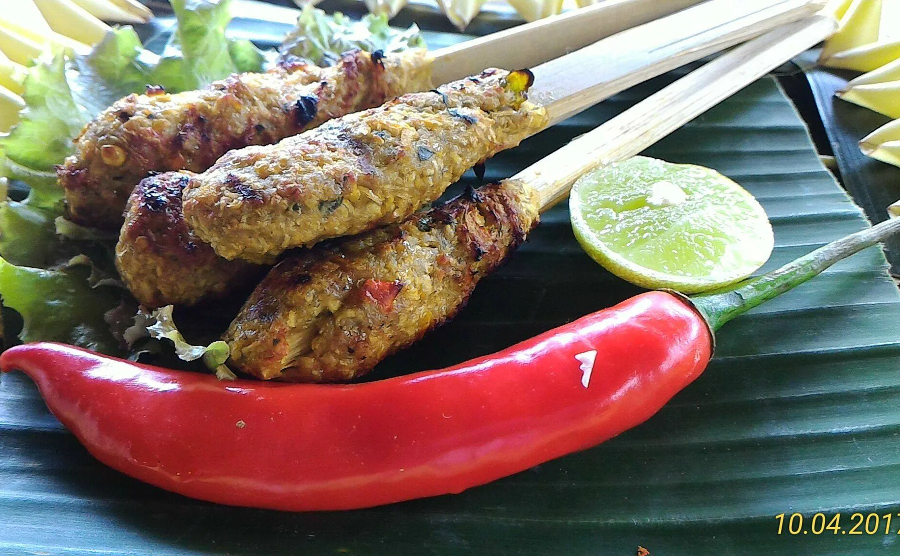 Cook Balinese food right in the middle of the organic farm - 1381720
