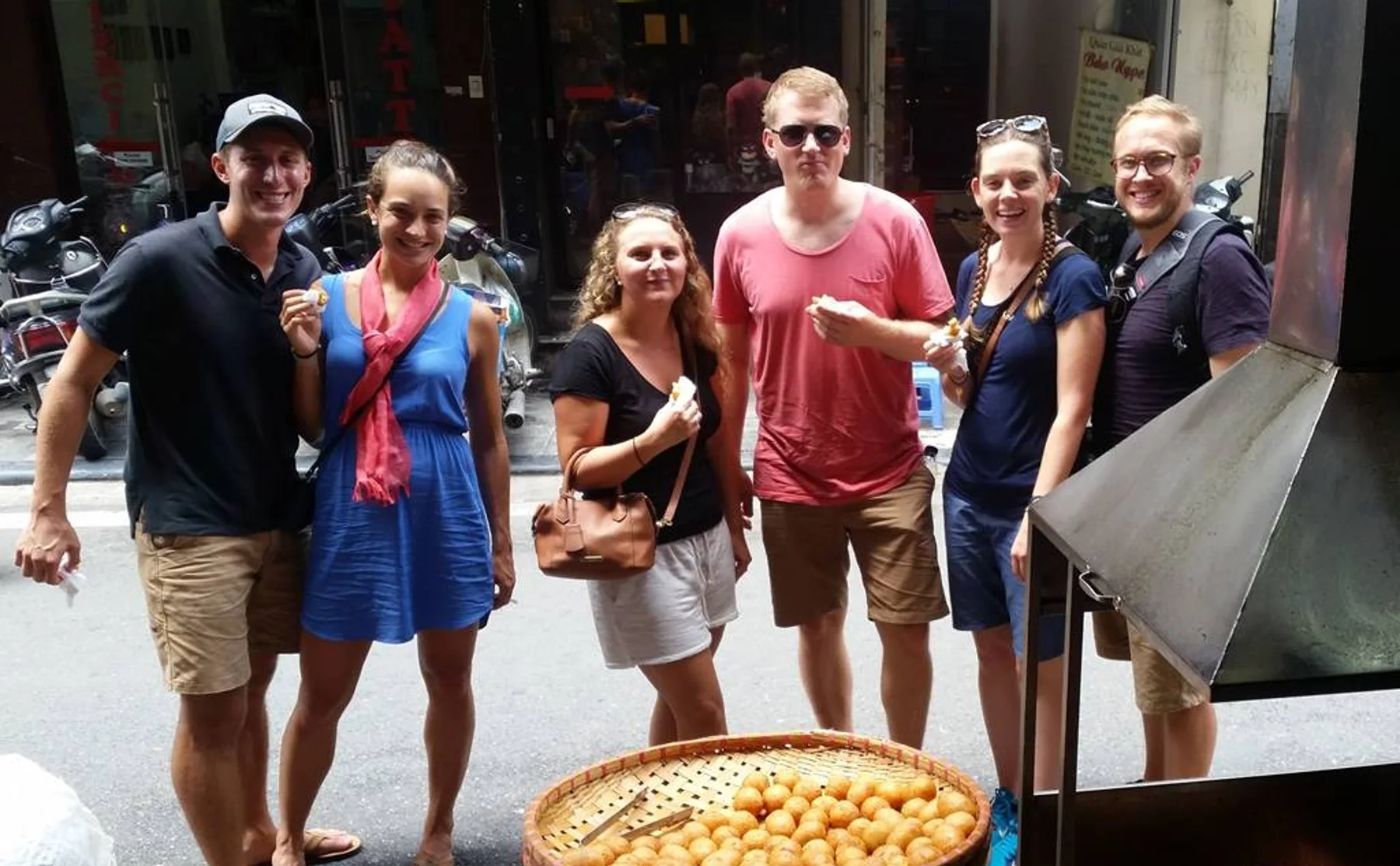 Hanoi Street Food & Culture Tour with Real Foodie - 1397133