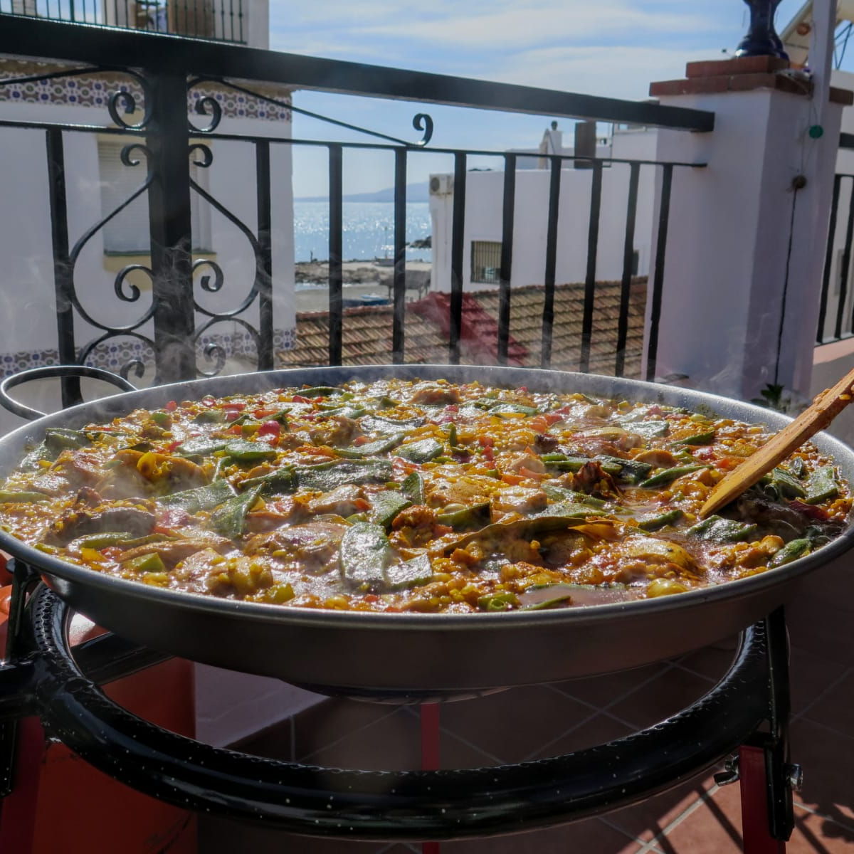 Andalusian Rooftop Experience, Paella + Flamenco