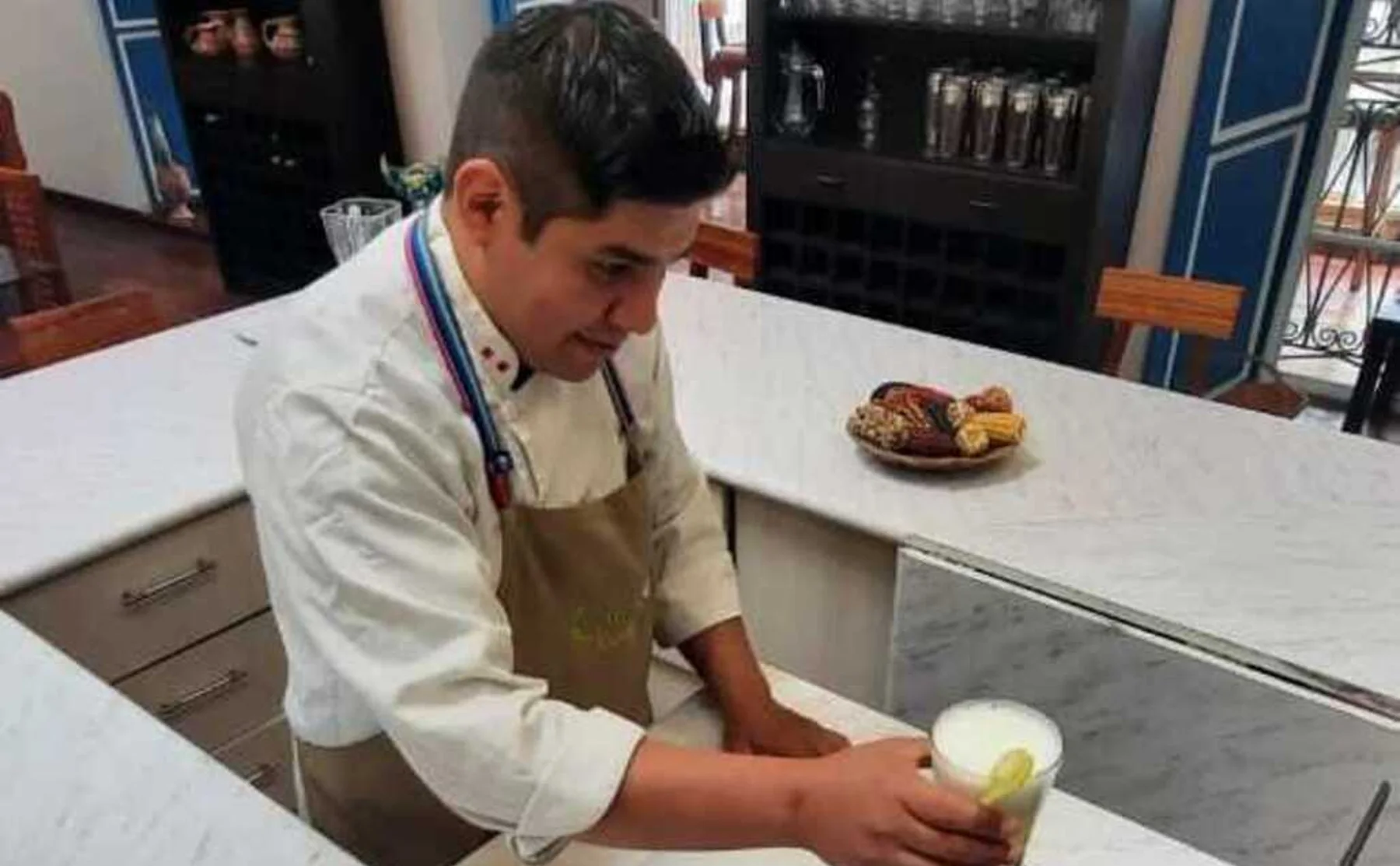 Enjoy and Learn Peruvian Cuisine Online - El ceviche peruano y Pisco Sour con un chef experto - 1429356
