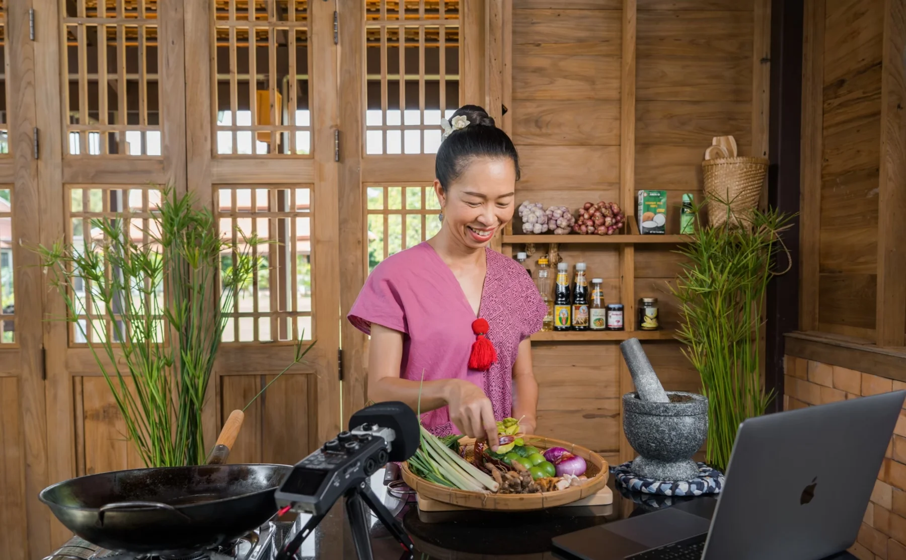 Discover how to make traditional Thai Khao Soi - 1431171