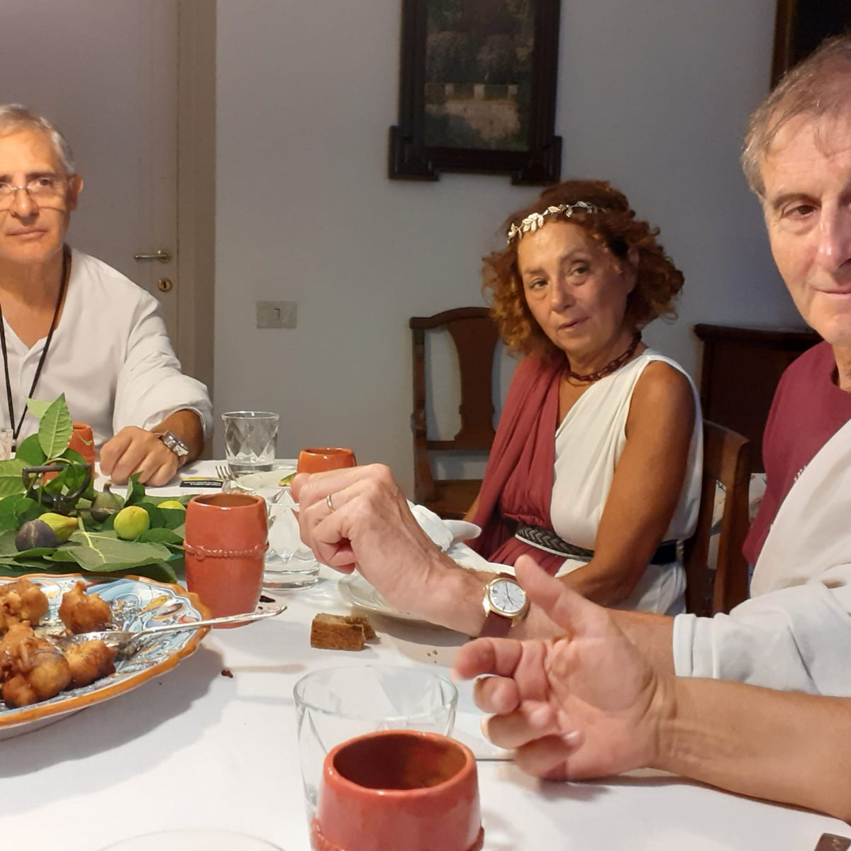 Enjoy an authentic ancient roman dinner!