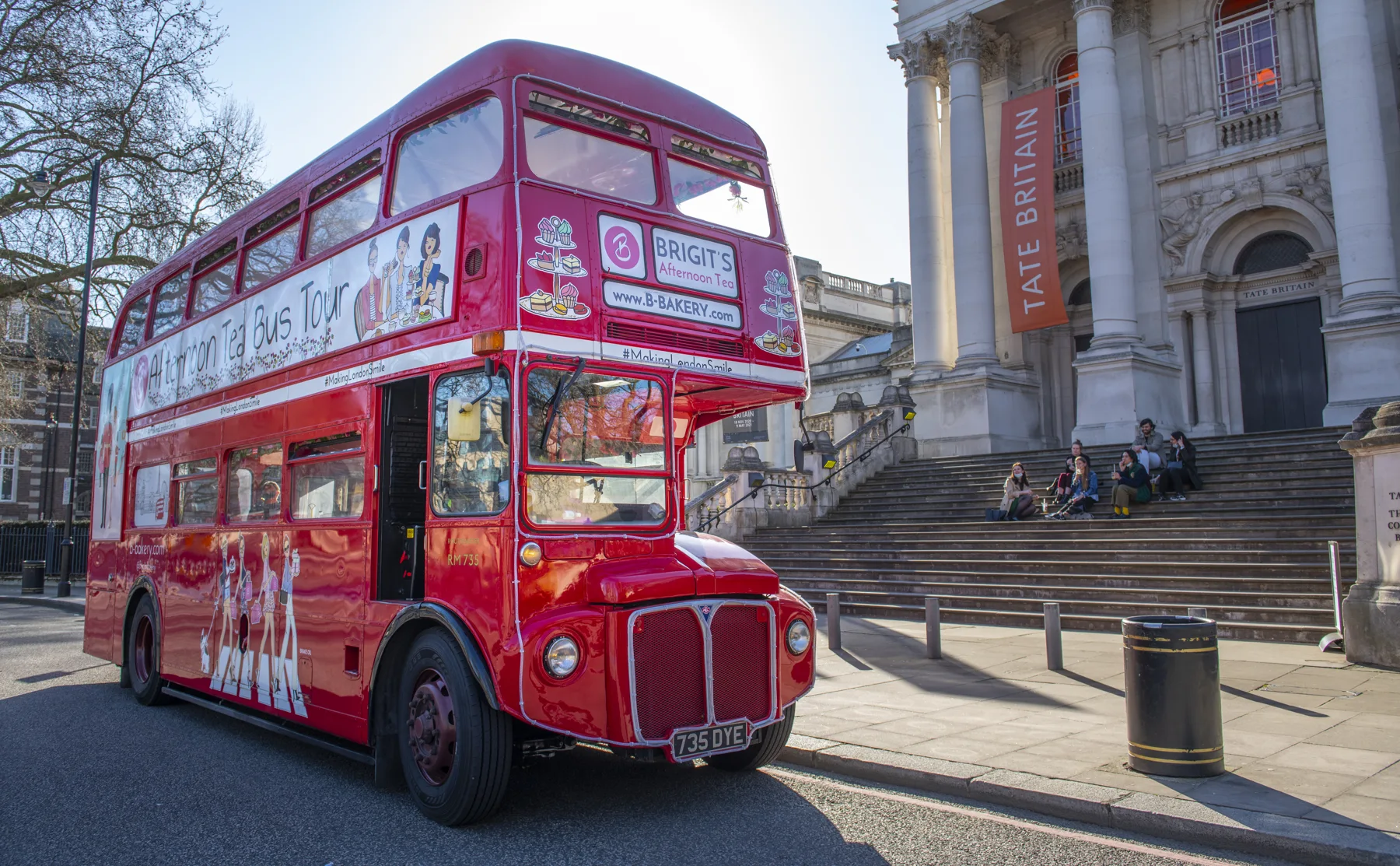 Afternoon Tea Sightseeing Tour on Vintage London Bus - 1454506