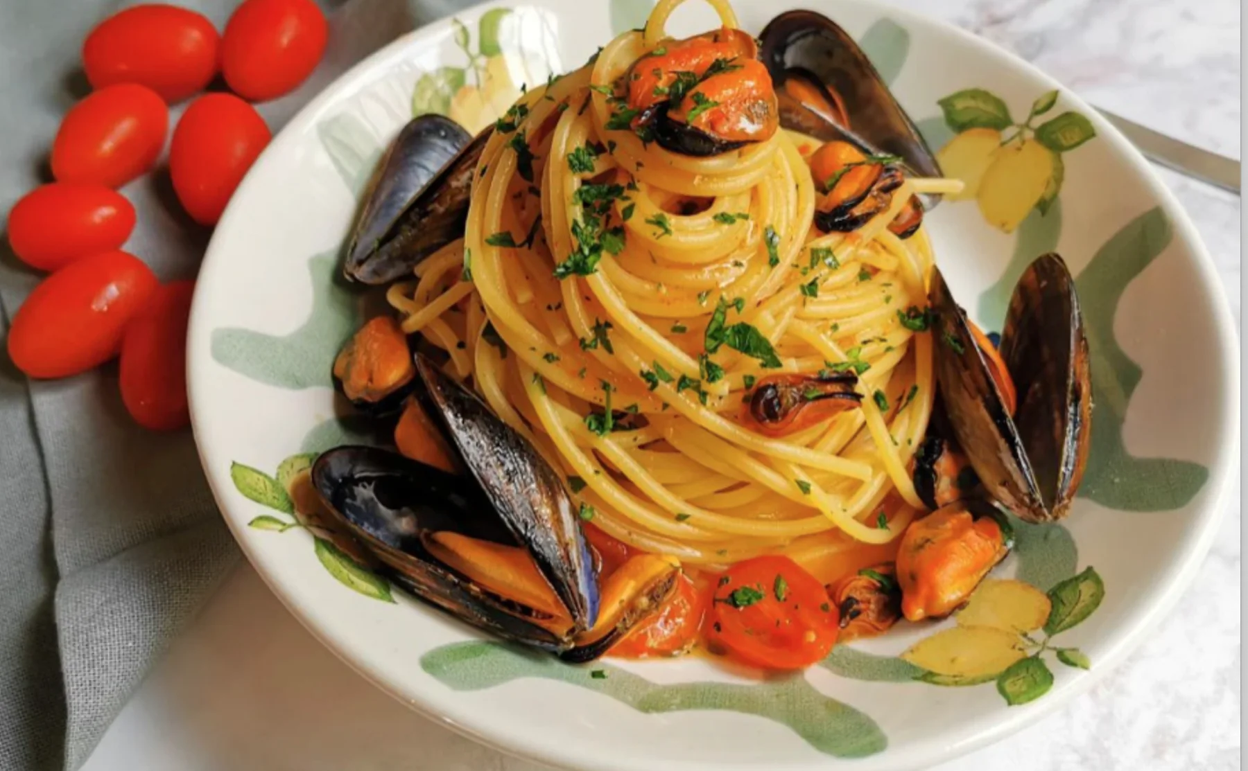 Mare Cozzum- typical Apulian dinner based on mussels  - 1468383