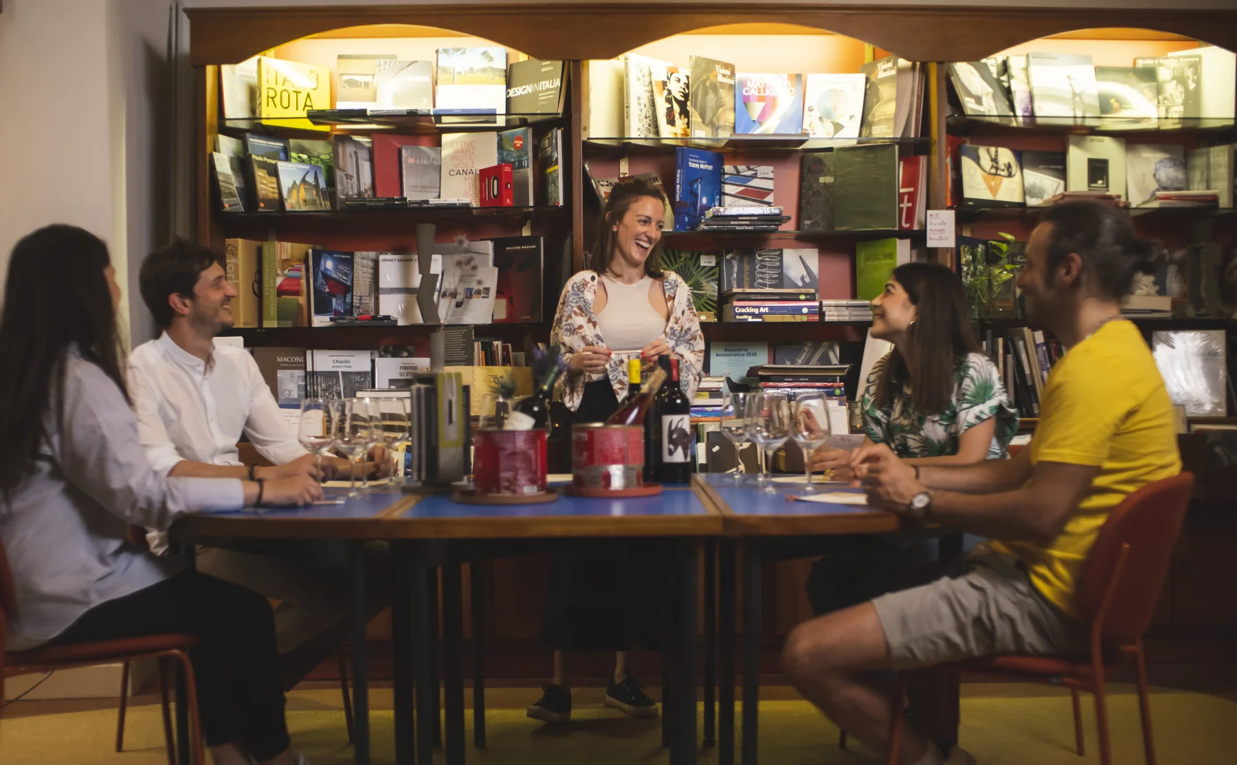 Natural wine & Veggy food pairing in a bookstore - 1477968