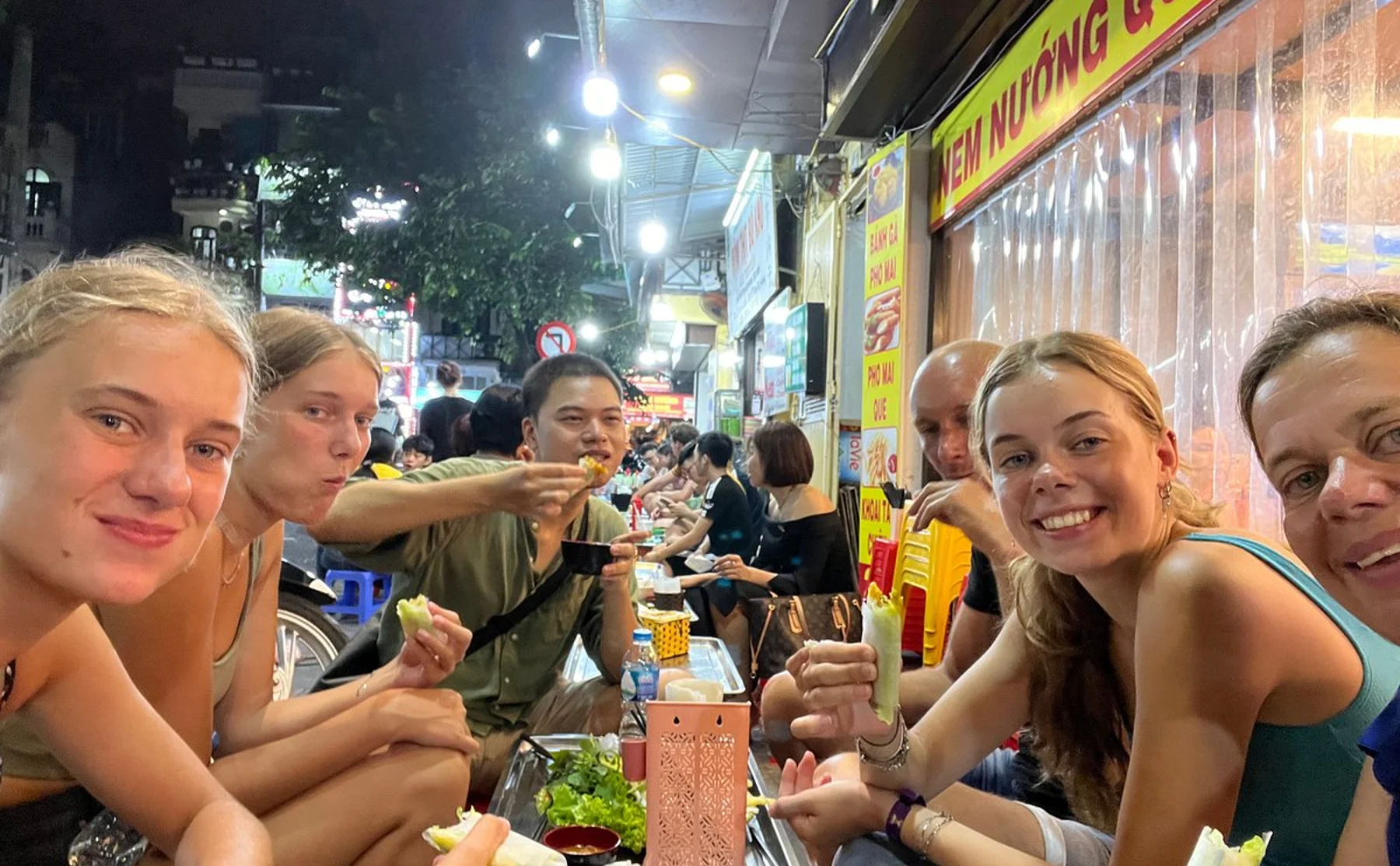 Hanoi Food Walking Tour and Immerse yourself in local culture - 1479608