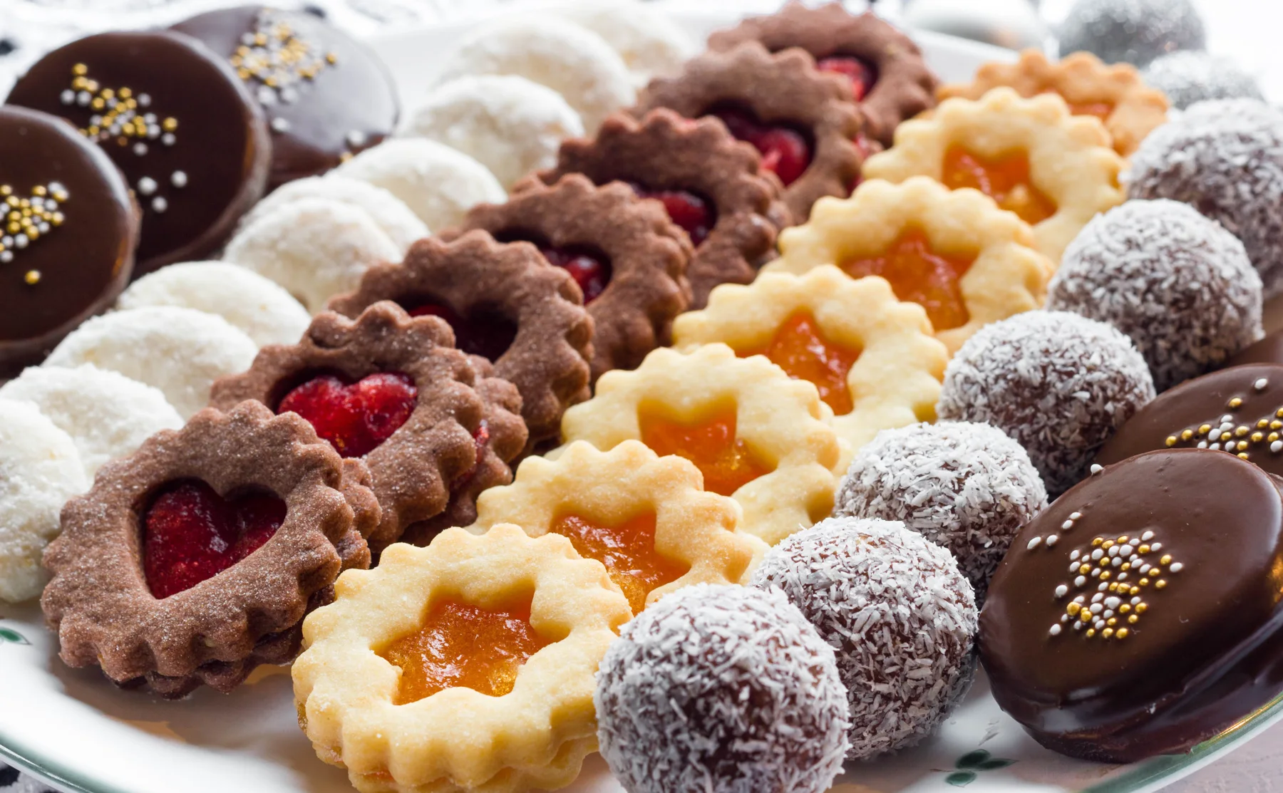 Learn to Make Traditional Czech Christmas Cookies - 1488253