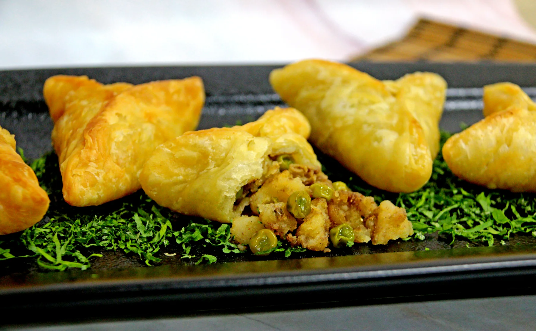 Curry and Samosa - Mastering Indian classics and Dinner - 1488421