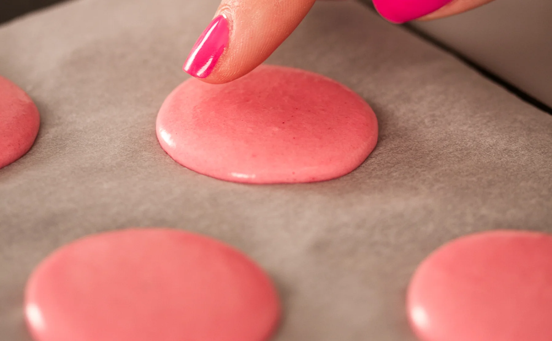 Private Macaron Making Class in a Traditional Parisian Apartment - 1503197