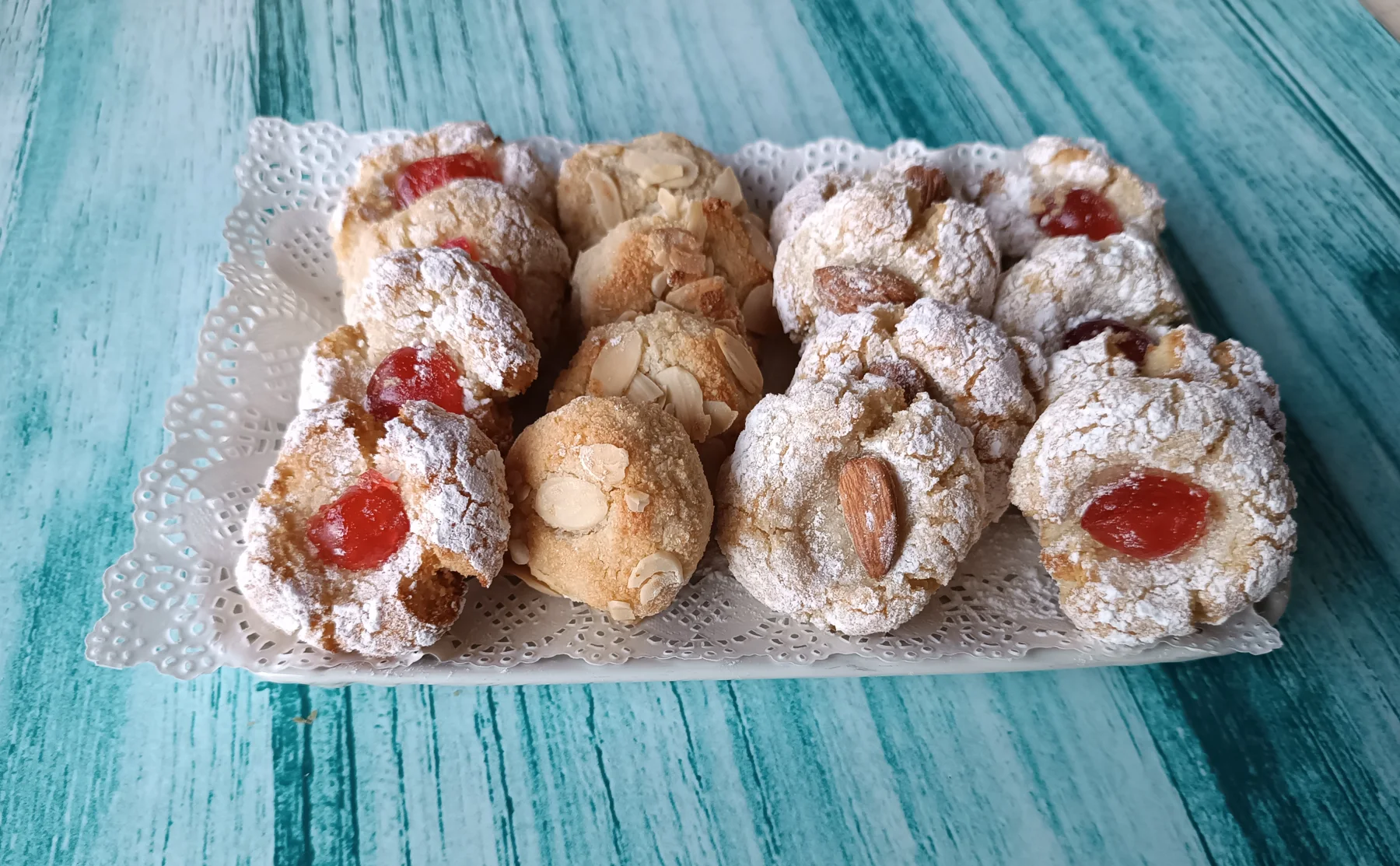 The Cannoli and almond biscuits - 1508681