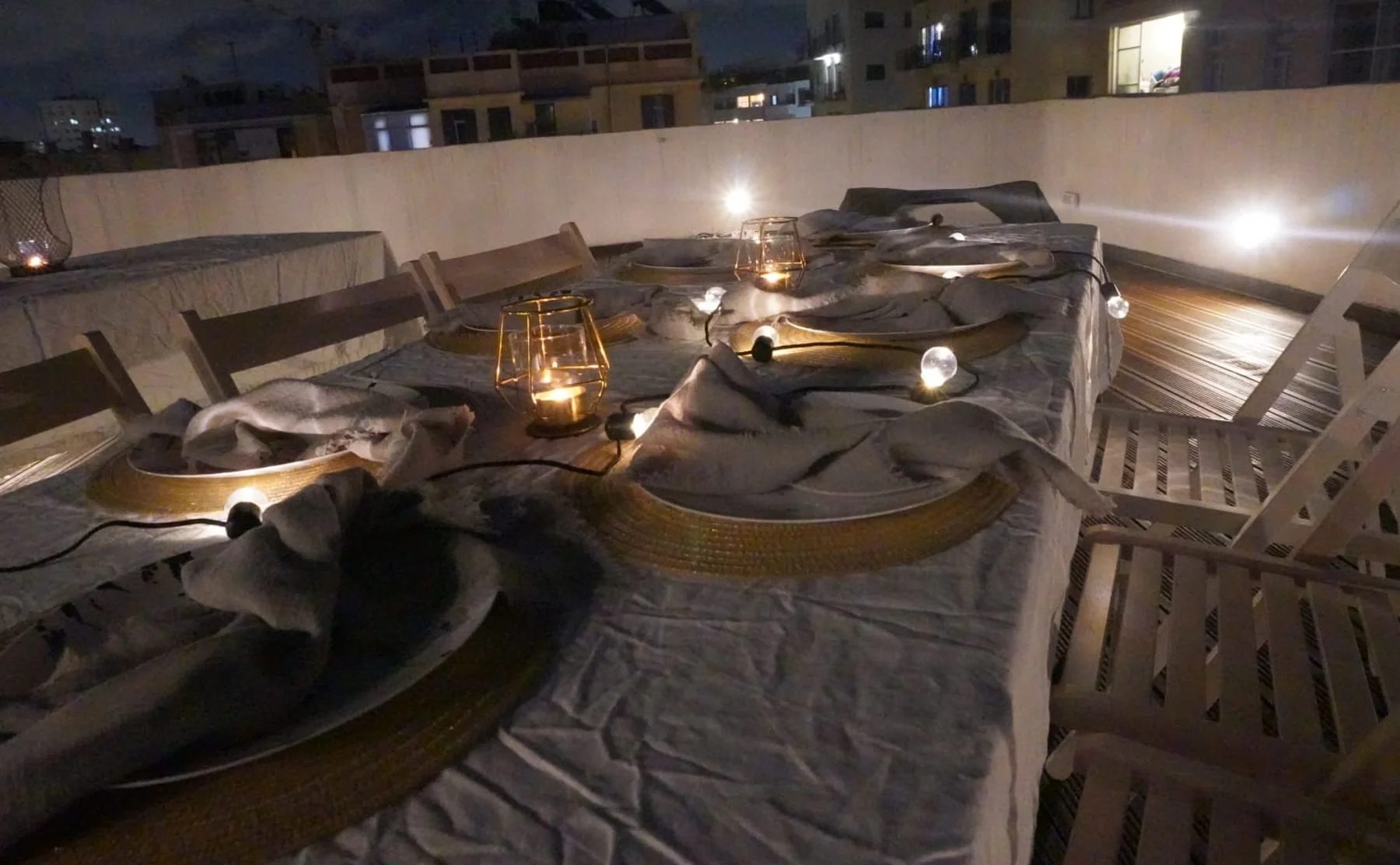 Meat dinner on a Jaffa roof  - 1509548