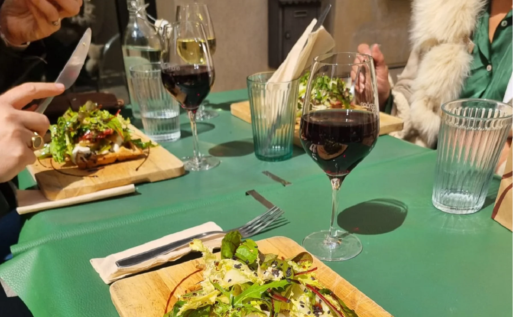 All Inclusive Food Tour with Local Guide in Old Avignon - 1520583