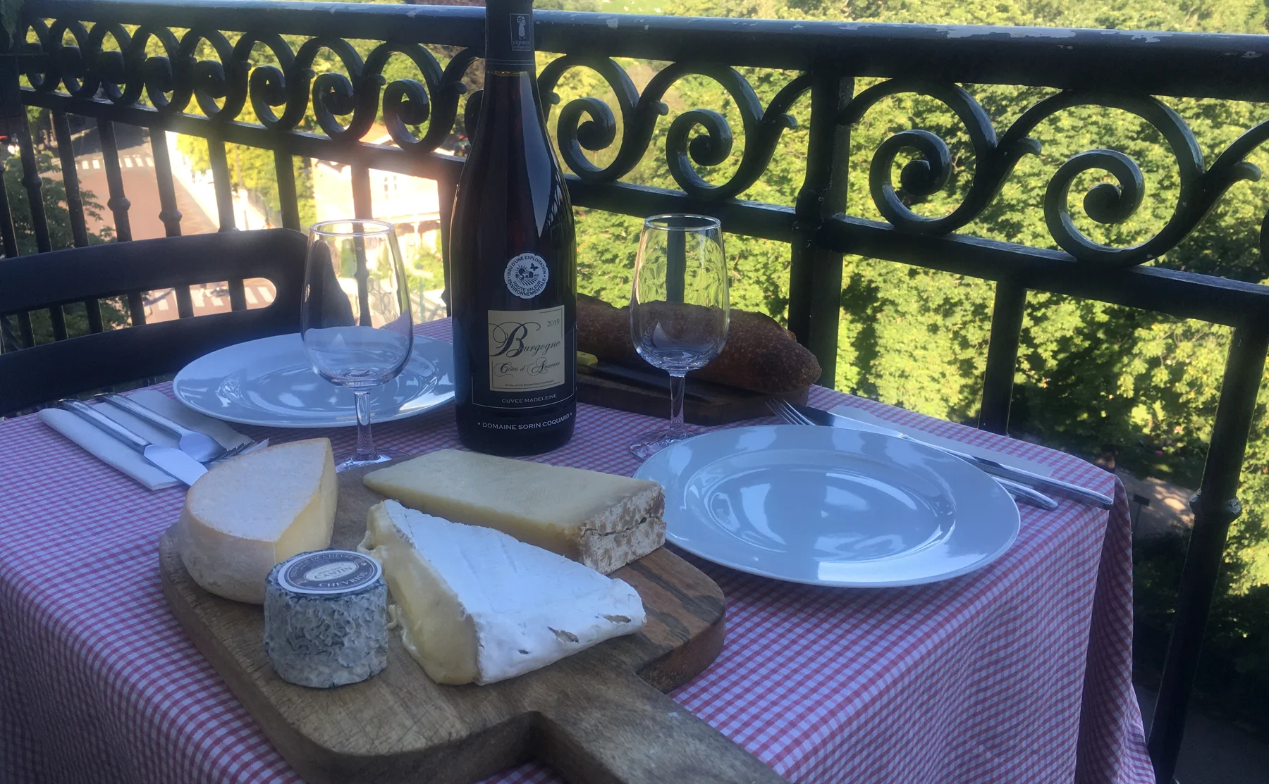 Interactive Blind Cheese Tasting & Cheese Board Making  with a Panoramic View - 1538766