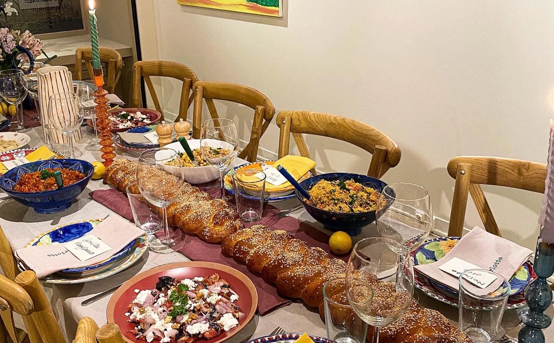 Family-style Shabbat Dinner - 1539592
