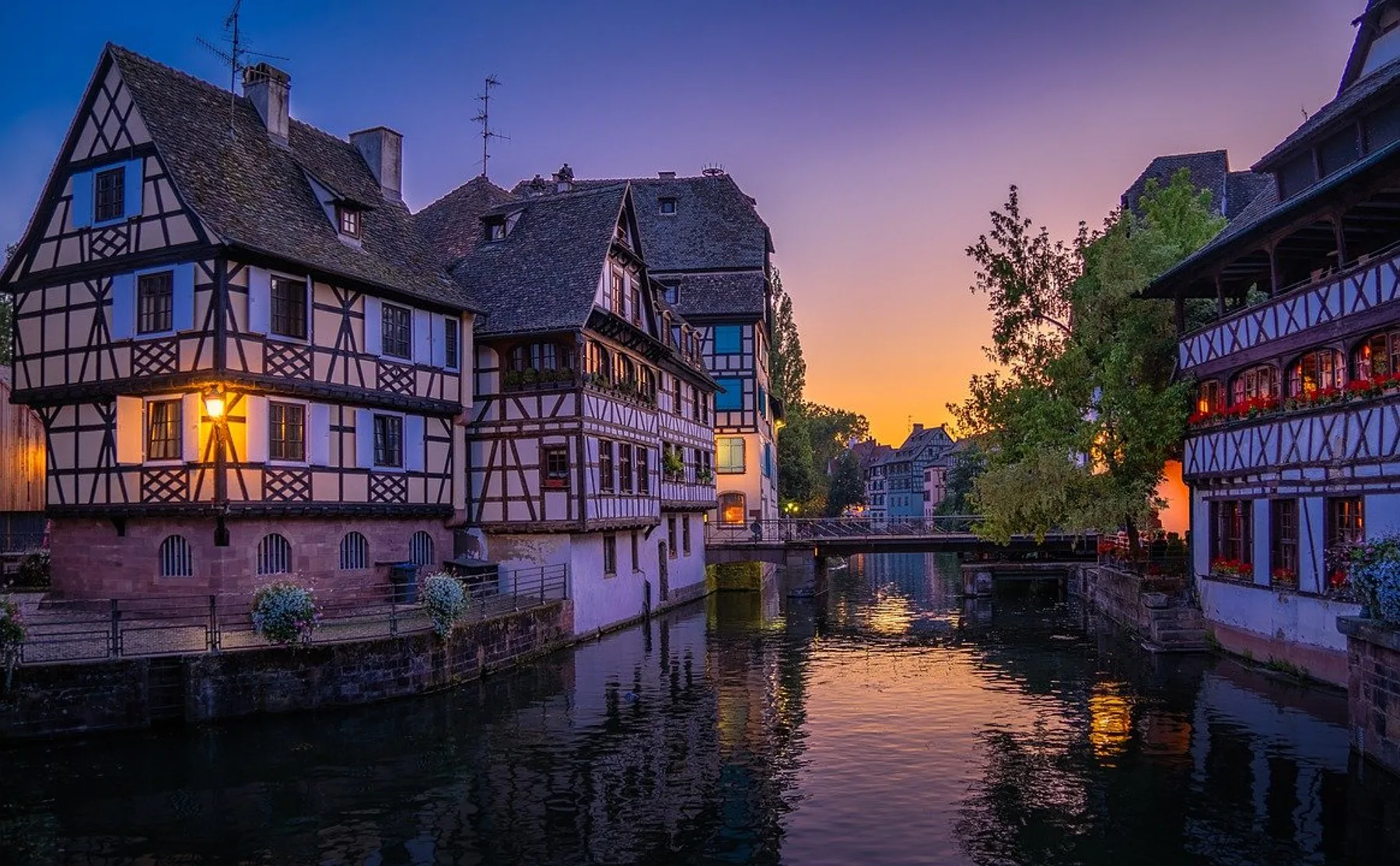 Strasbourg Dinner All Inclusive Food & History Tour With Local Expert - 1547492