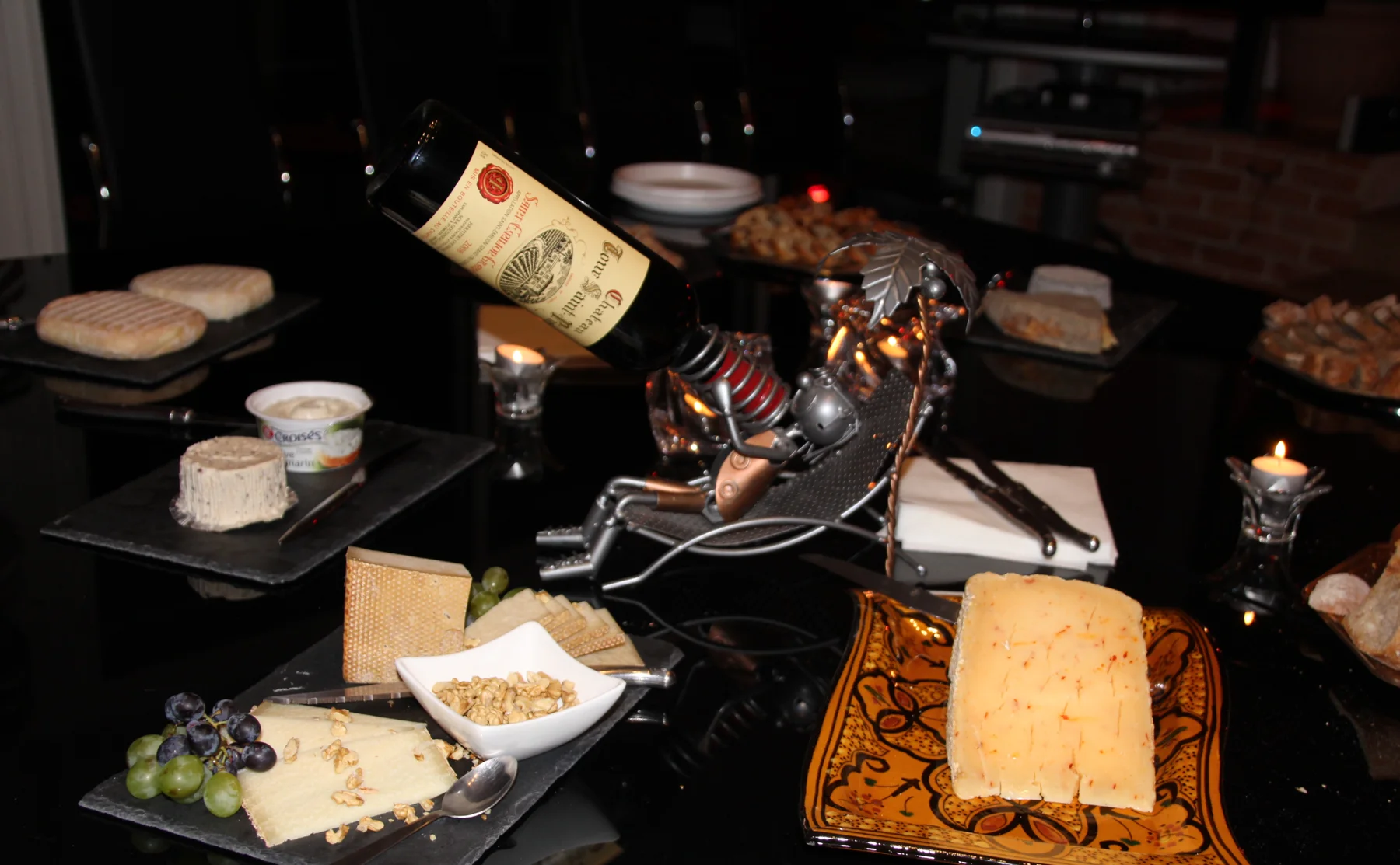 Red Wine, Cheese and Fresh Bread: A Tasting - 350263