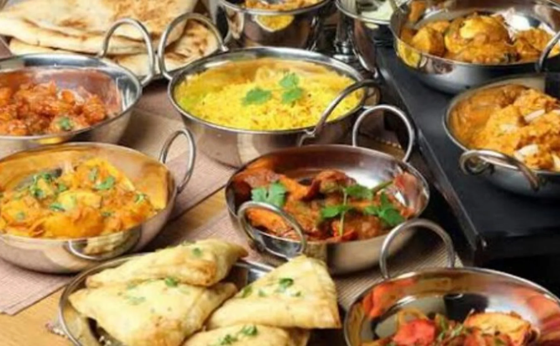 Eat an Authentic Meal with a Rajasthani Family - 352426