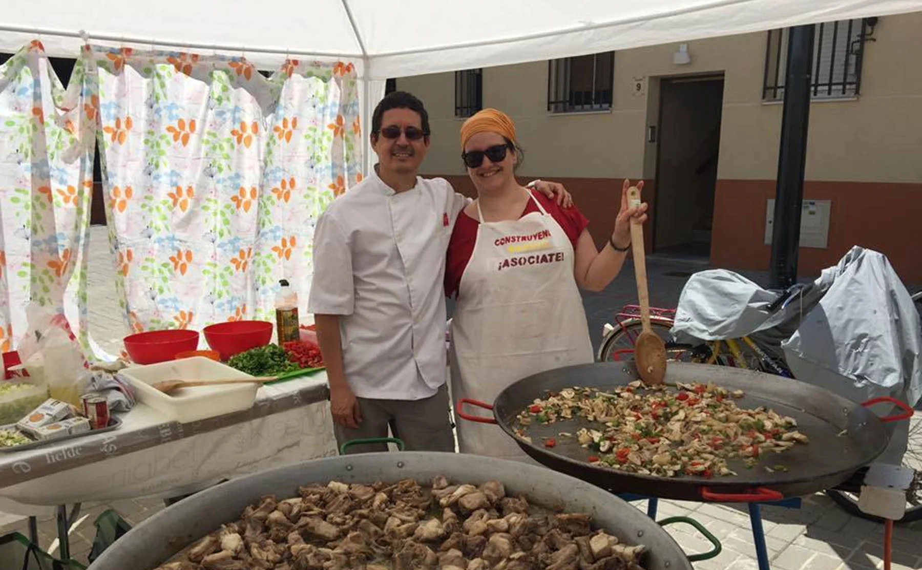 Authentic Paella Cooking Class - 380903