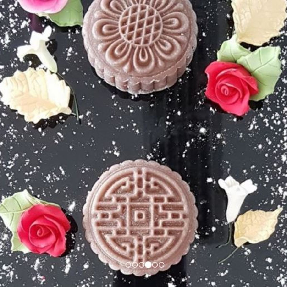 Learn How To Prepare Snow Skin Mooncakes