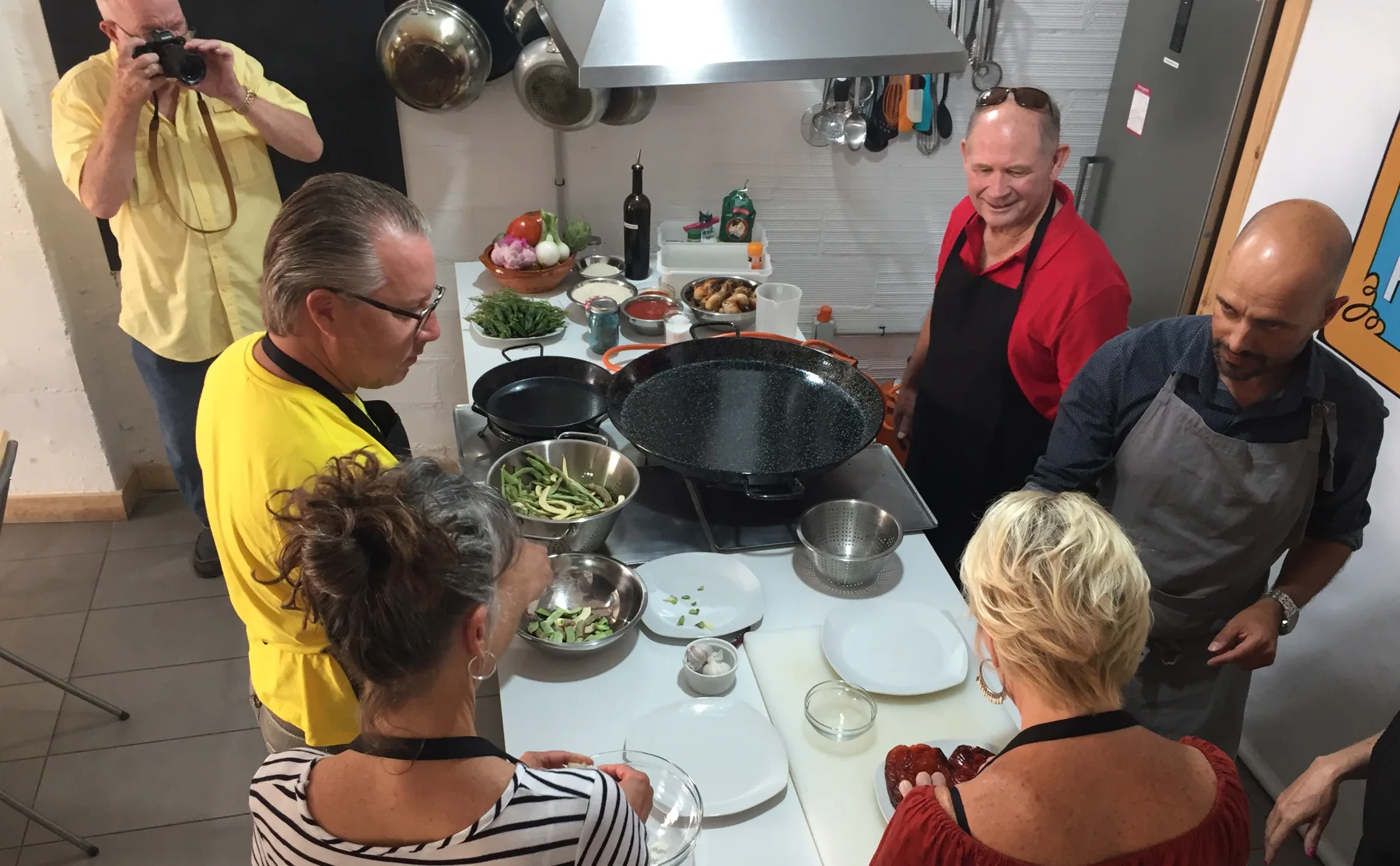 Enjoy paella & tapas Workshop in the old town - 455550