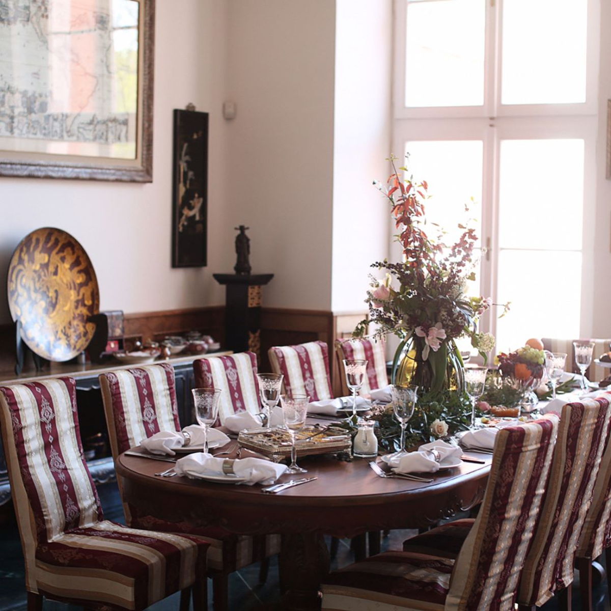 Stylish lunch in the privacy of the Savoia Castle