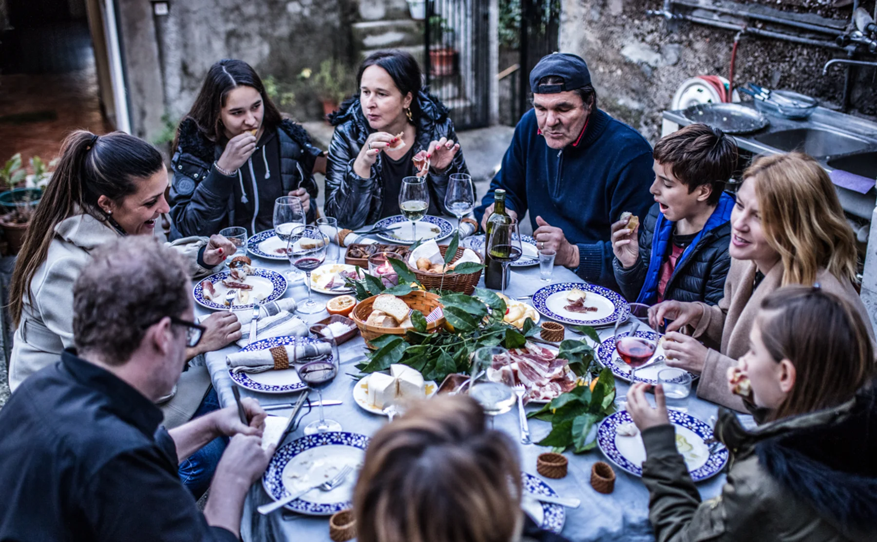 Alfresco Dinner with a Croatian Family - 857681