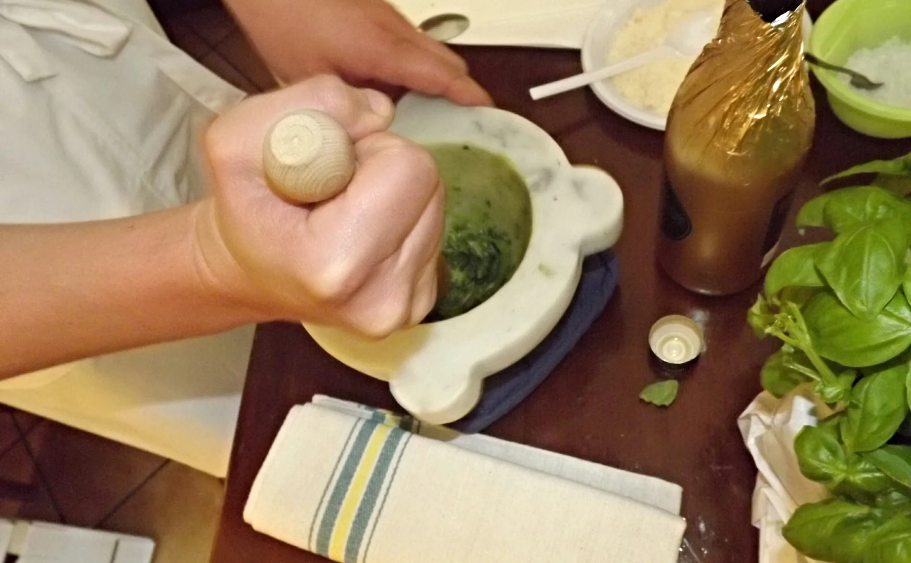 Authentic Ligurian pesto cooking class and tasting - 902219