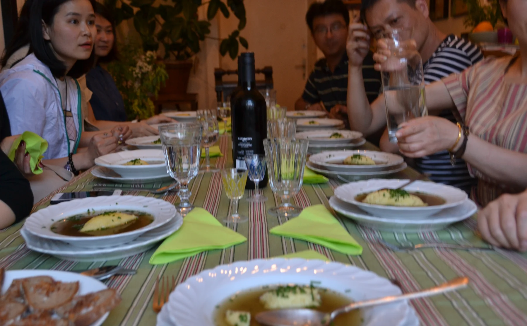 Enjoy an Authentic Austrian Dinner in a Cozy Viennese Home - 944419