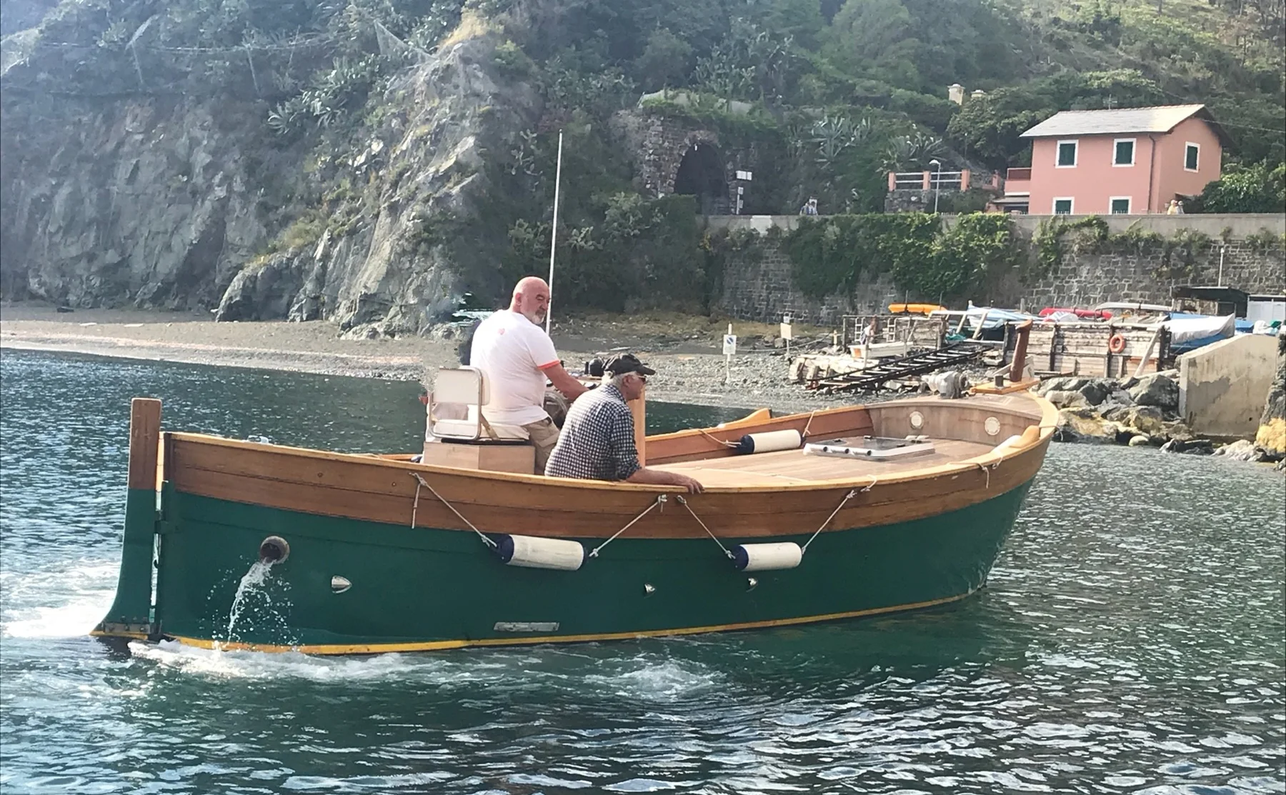 Picnic on a Boat in Cinque Terre - 988839